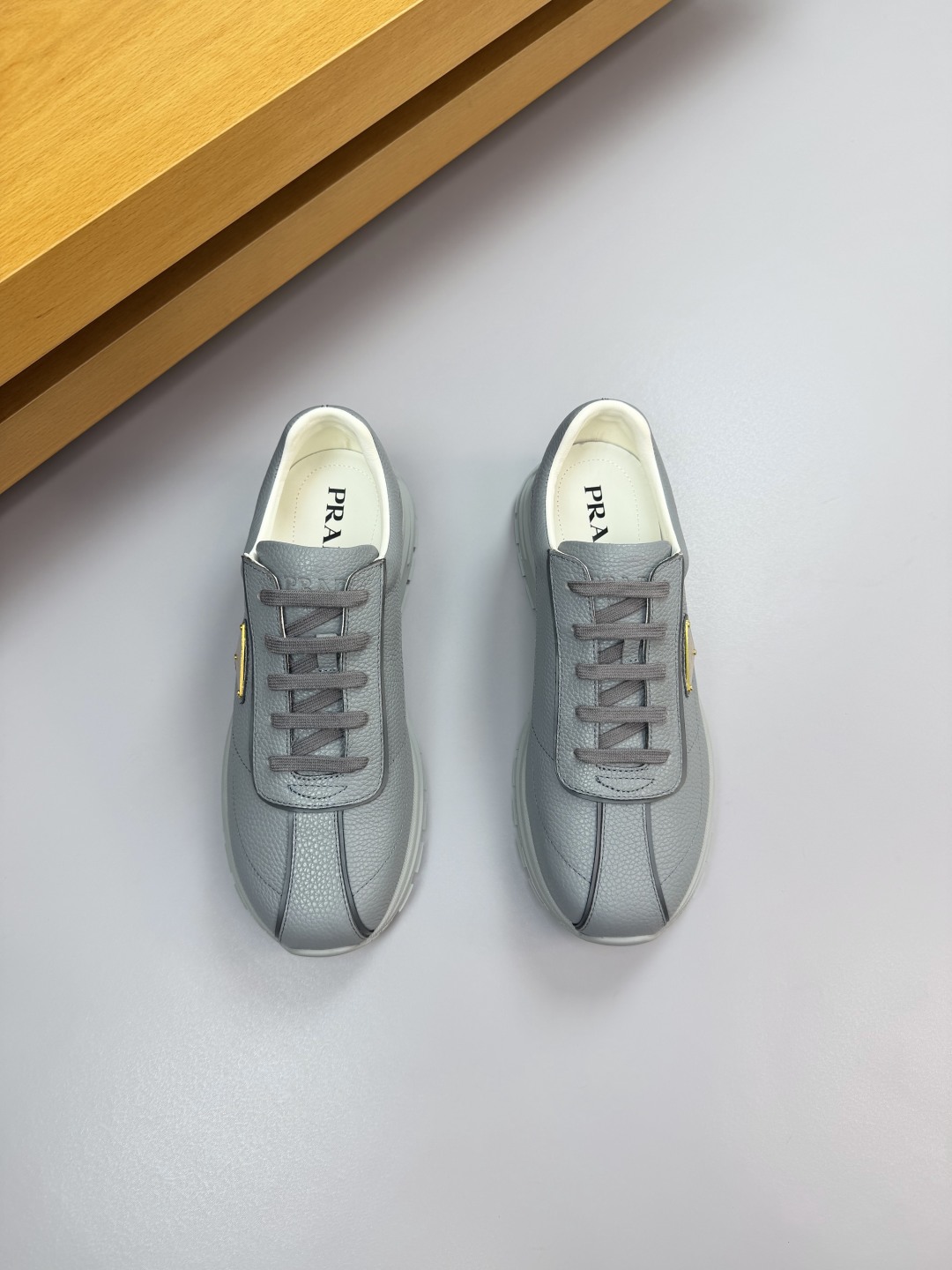 Prada Leather Sneakers for Men, Imported Leather Upper, Casual Athletic Shoes 3 cmp i1760202309142 6761 0 1