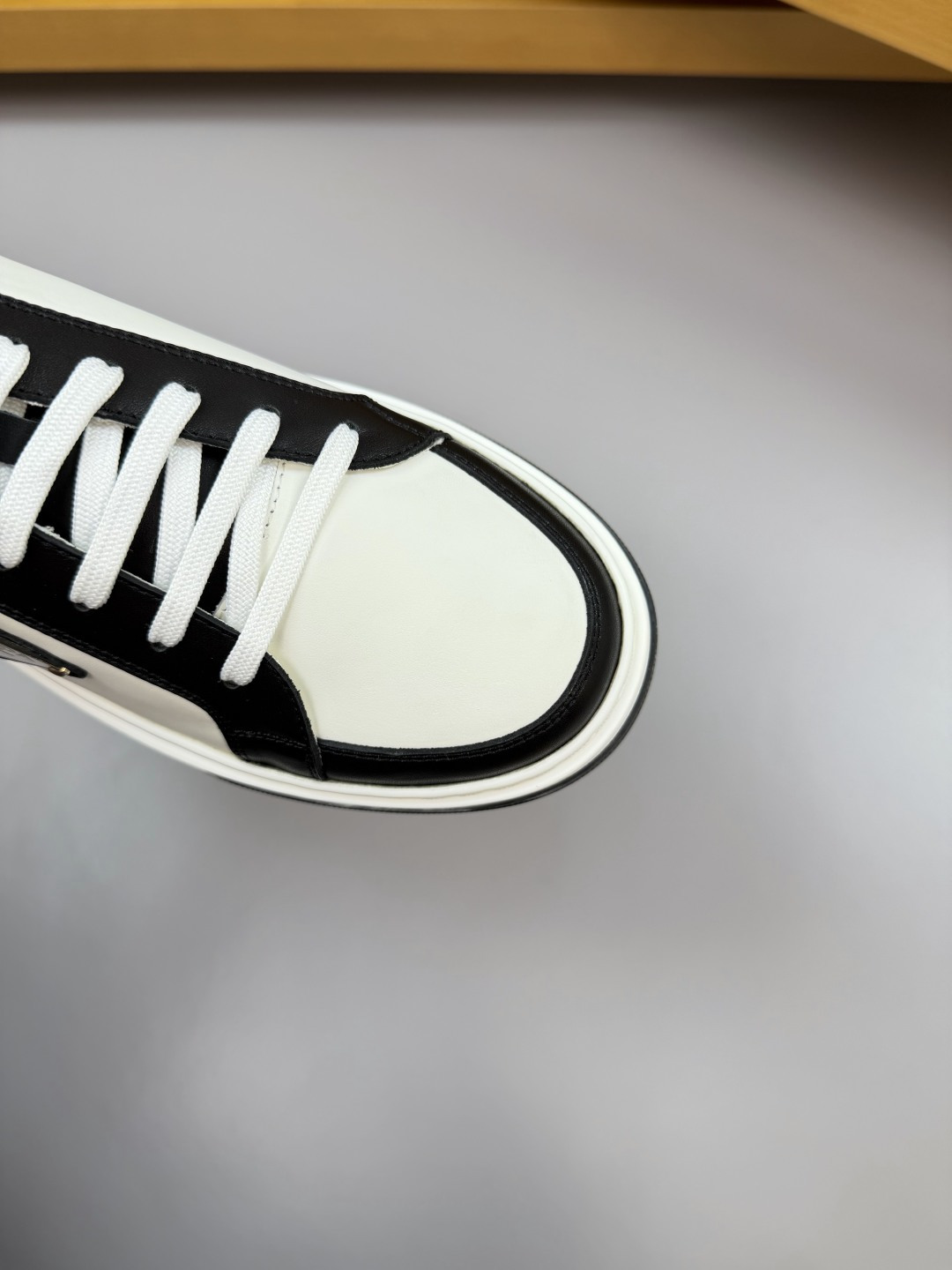 Prada Leather Sneakers with Metal Logo Detail - Casual Comfort & Style 6 cmp i1760287097085 8425 0 5