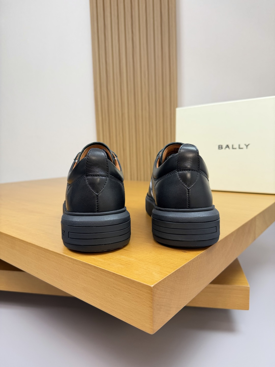 Bally Men's Vita-Parcours Leather Sneakers - Black with Checkered Stripe 8 cmp i1760288375836 360 0 7