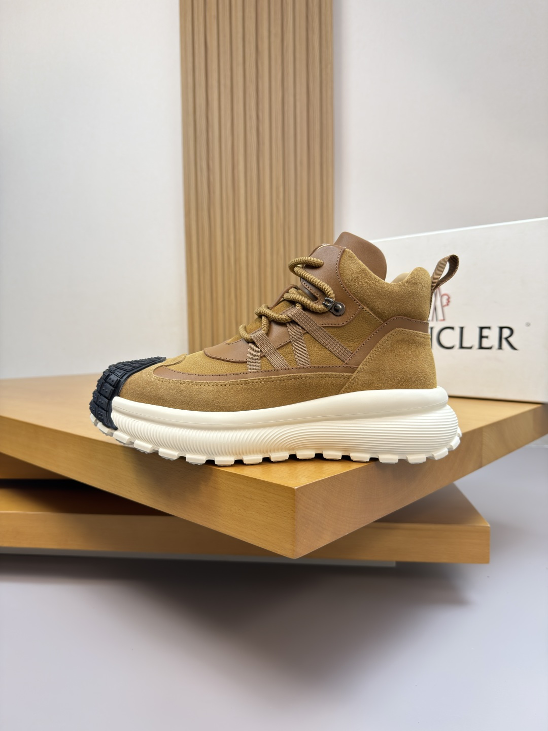 Moncler Style Leather Men's Shoes Men's Shoes Men's Shoes detail image 5 from source 783158