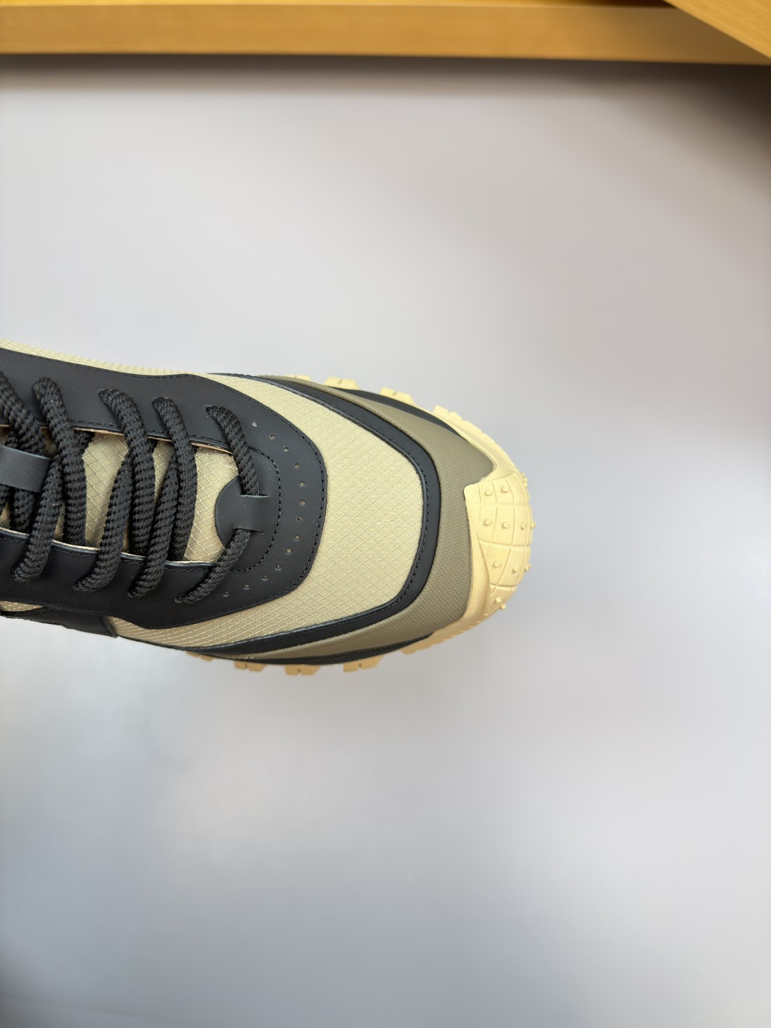 Moncler Style Leather Men's Shoes Men's Shoes Men's Shoes detail image 6 from source 783152