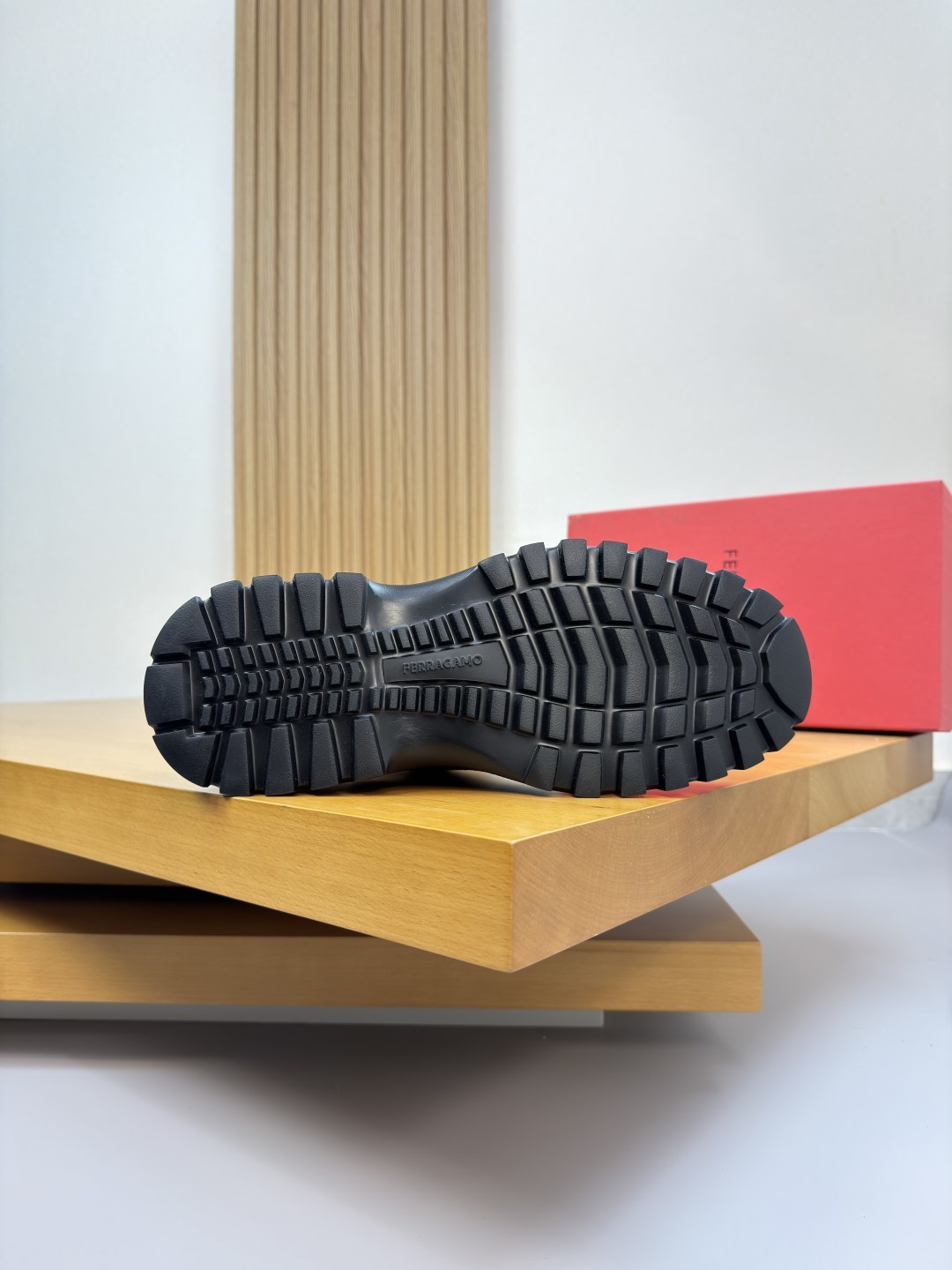 Scarpa Ferragamo — photo 9