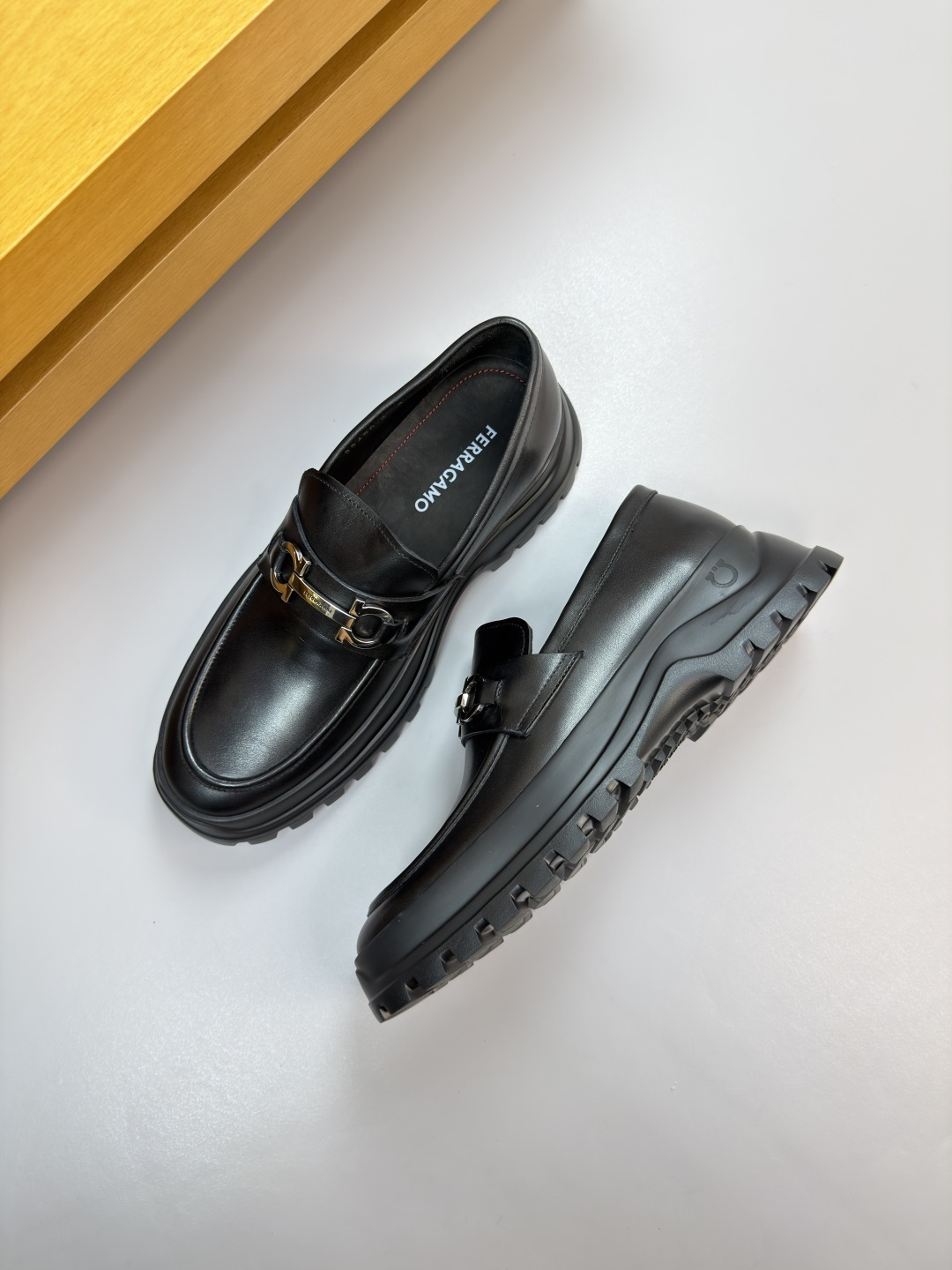 Ferragamo Style Leather Men's Shoes Men's Shoes Men's Shoes detail image 3 from source 783326