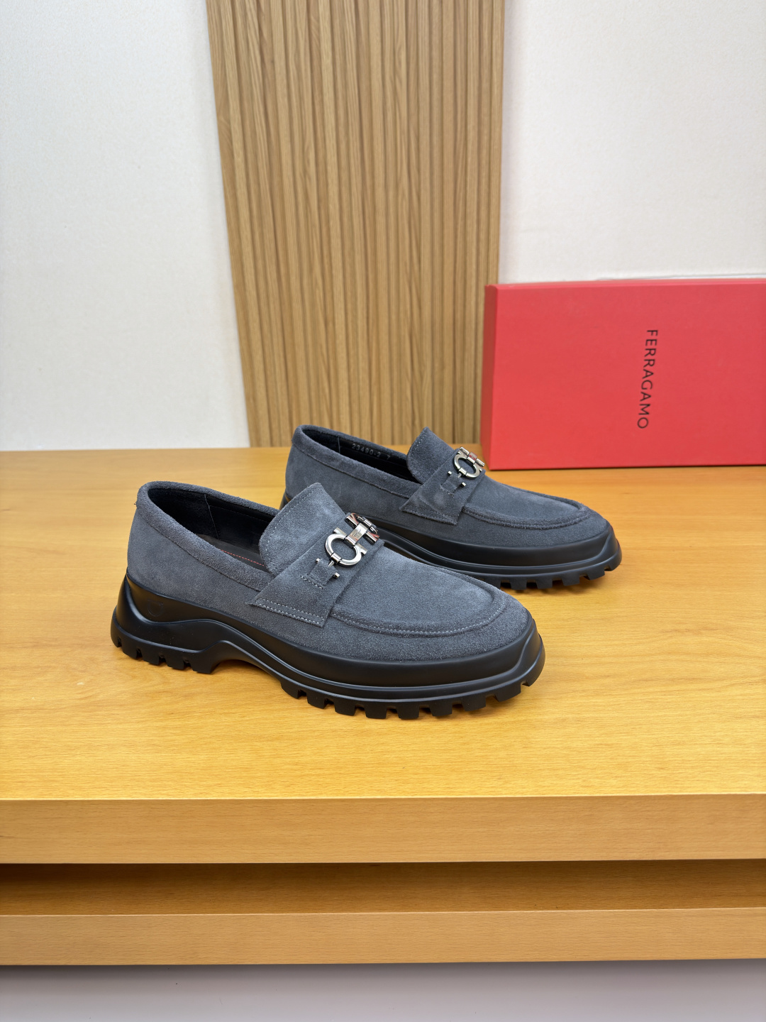 Ferragamo Style Leather Men's Shoes Lookbook Reference image 1