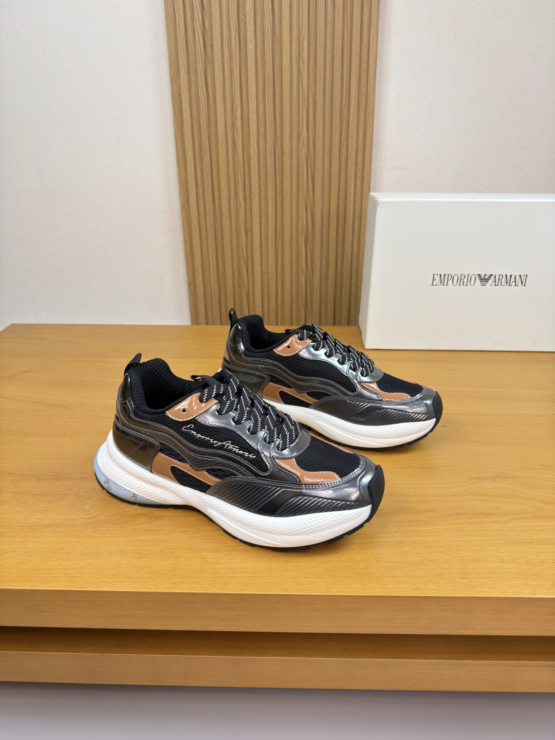 NO:711744,[Emporio Armani] Emporio Armani - high-end quality original casual sports shoes - environmentally friendly gunmetal calfskin upper. Thermal transfer printing process, brand hollow mesh. Embroidered brand logo, heel. Brand webbing - Brand canvas on the lining - Outsole original ultra-light TPU foam rubber; combined two-color outsole - Ultra-high quality control, fine workmanship highlighted (high-end, luxury, grade) -Size  39-44 (38,45, can be customized)·AM0920,,armani,armani,sneakers,cowhide19860909【Emporio Armani】安普里奥·阿玛尼  -高端品质 原单·休闲运动鞋 -鞋面环保枪色小牛皮.热转印工艺、品牌镂空网布匹.刺绣品牌logo、后跟.品牌织带 -内里品牌帆布 -大底原版超轻TPU发泡·橡胶；组合成型双色大底 -超高品控·做工精细凸显( 高端·贵气·档次 ) -Size 39-44（38,45,可订做)·AM0920,,armani,armani,sneakers,cowhide,Men's shoes