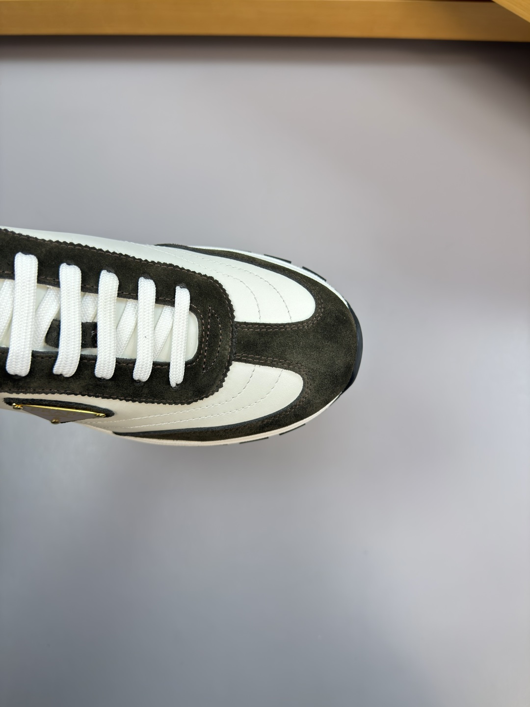 Prada Style Leather Men's Shoes style reference detail image 6 from source 767242