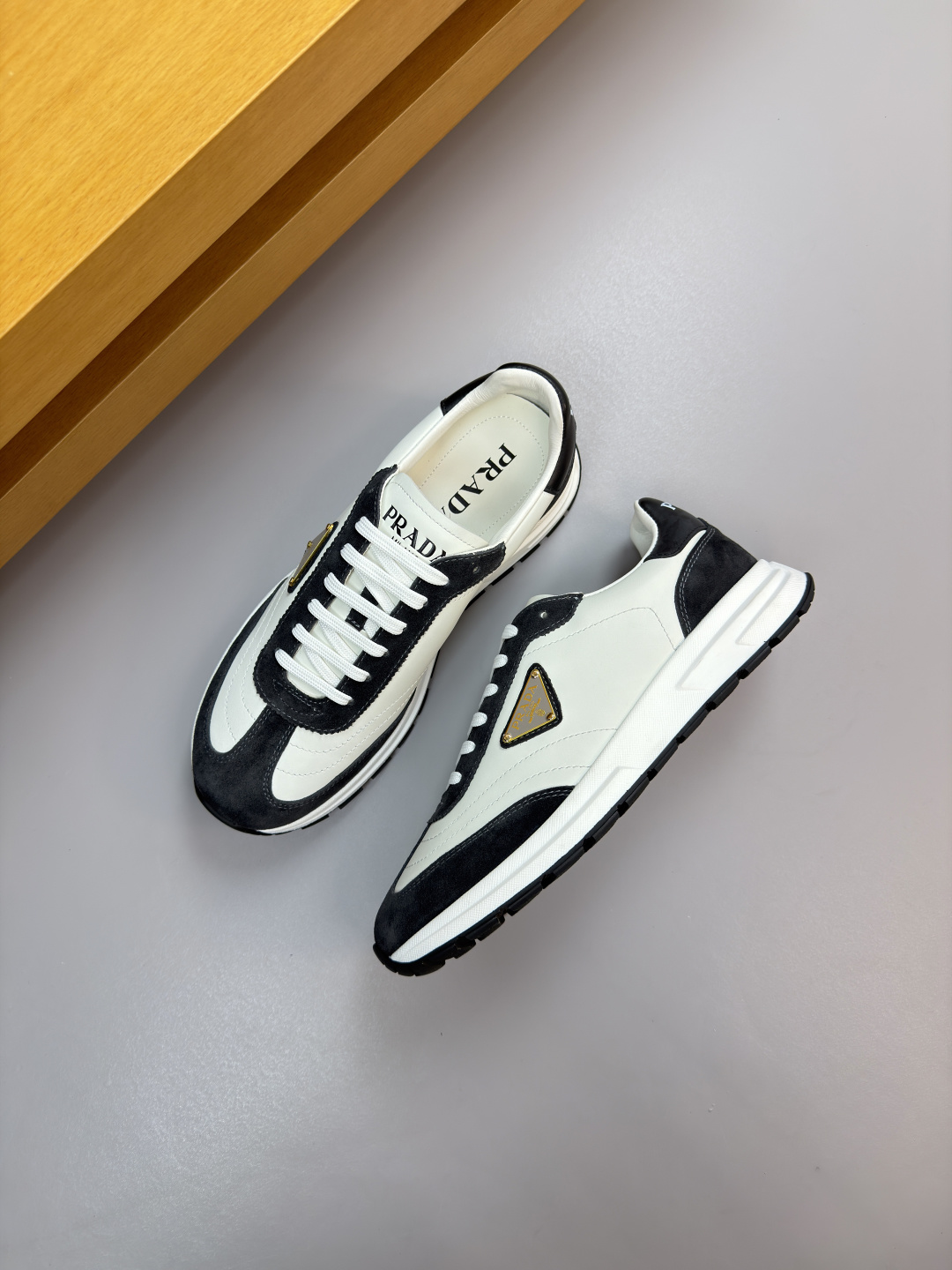 Prada Style Leather Men's Shoes style reference detail image 3 from source 767243