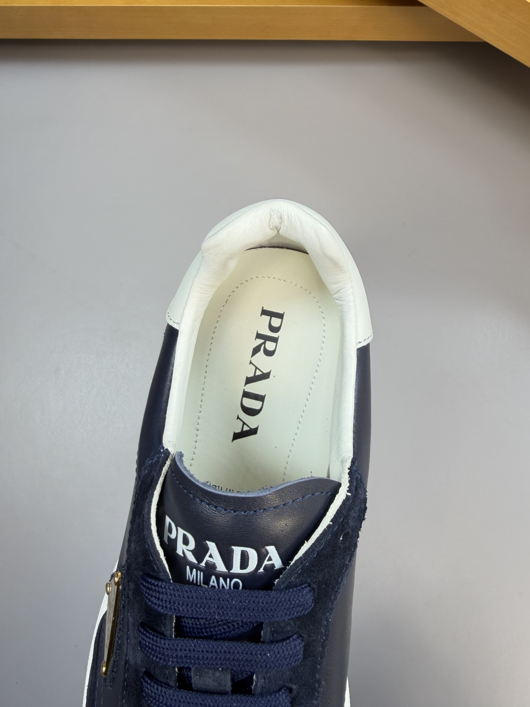 Prada Style Leather Men's Shoes style reference detail image 7 from source 767245
