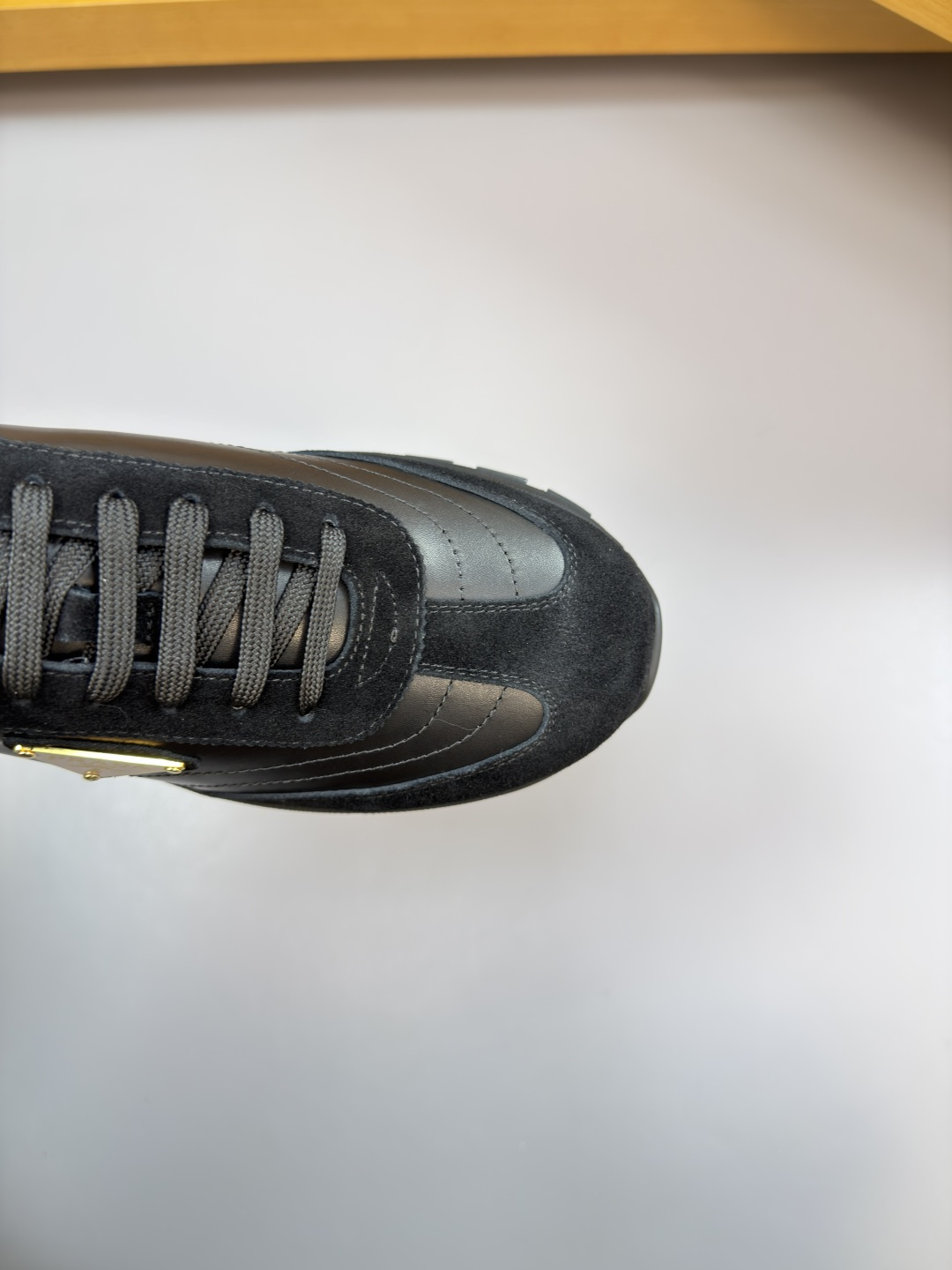 Prada Style Leather Men's Shoes style reference detail image 6 from source 767246
