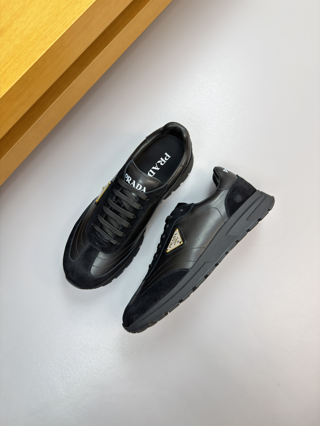 Prada Style Leather Men's Shoes style reference detail image 3 from source 767246