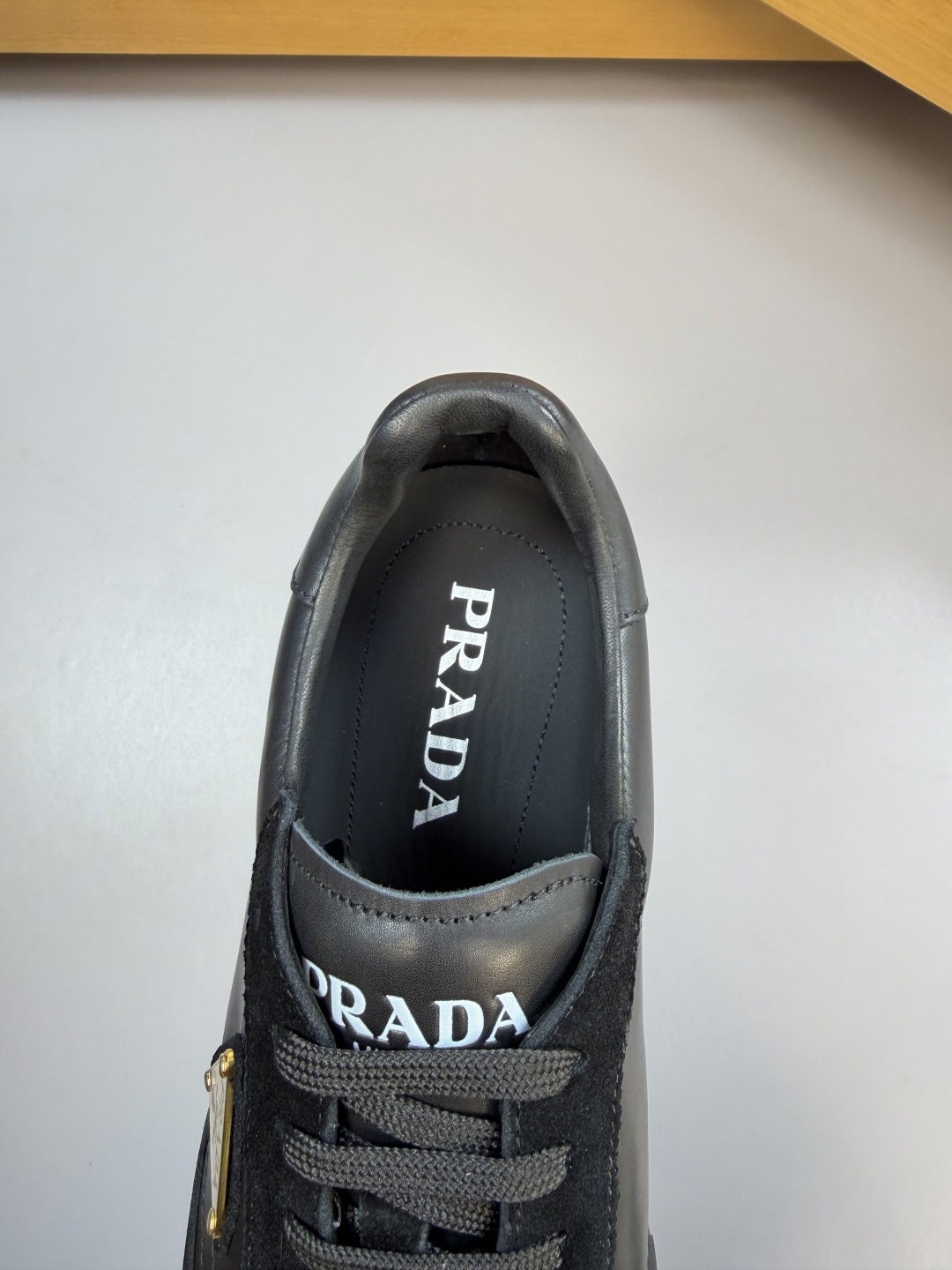 Prada Style Leather Men's Shoes style reference detail image 7 from source 767246