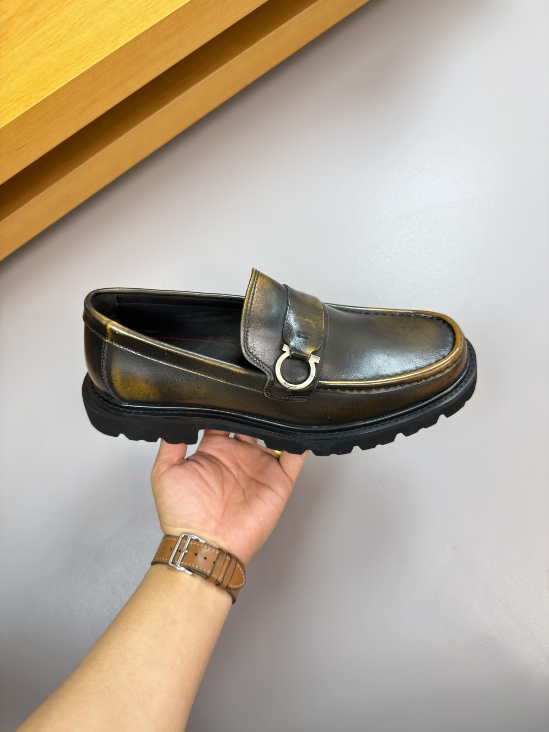 Ferragamo Style Leather Men's Shoes Men's Shoes Men's Shoes detail image 4 from source 783313