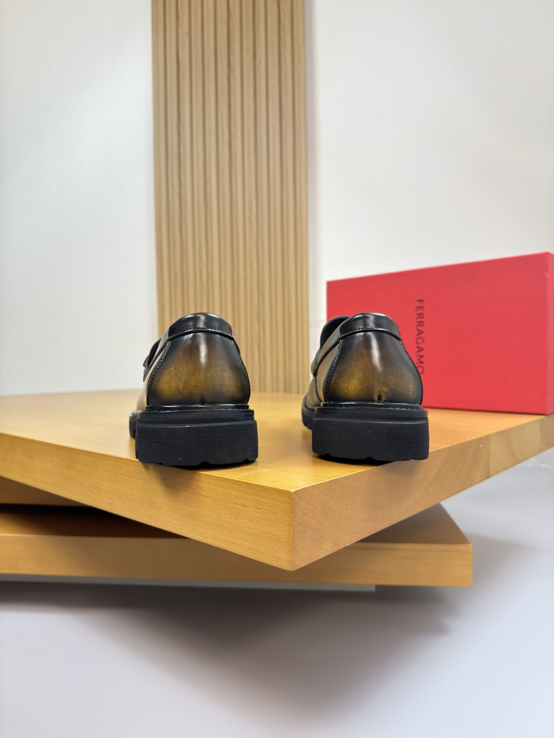 Ferragamo Style Leather Men's Shoes Men's Shoes Men's Shoes detail image 8 from source 783313