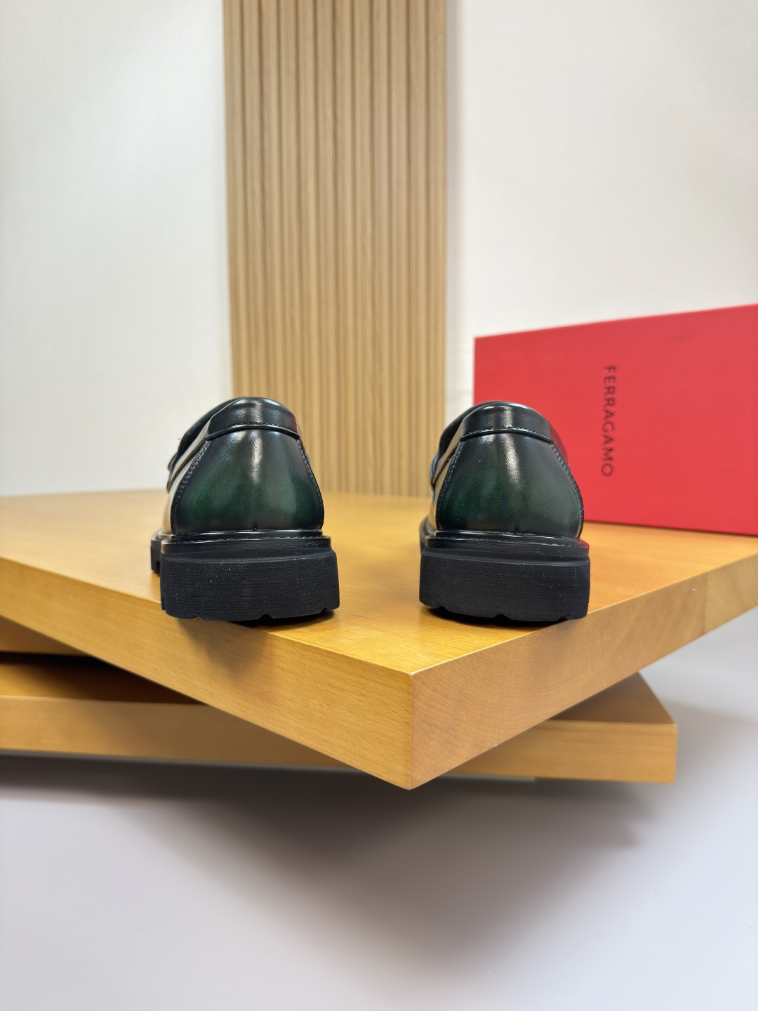 Ferragamo Style Leather Men's Shoes Men's Shoes Men's Shoes detail image 8 from source 783312