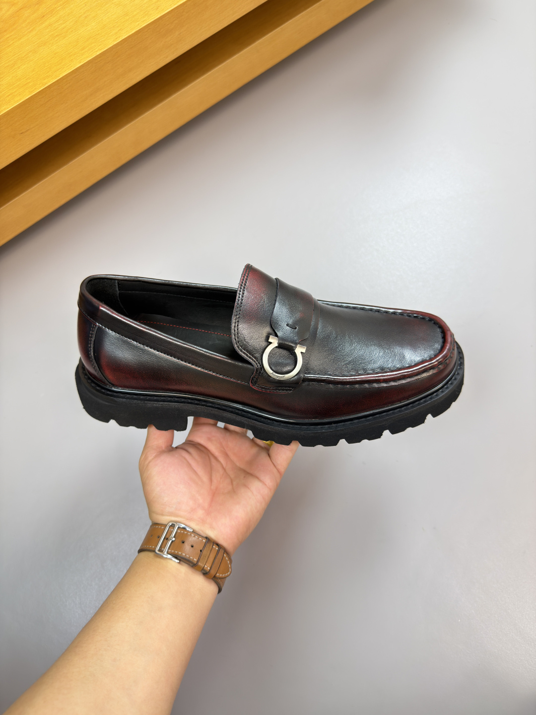 Ferragamo Style Leather Men's Shoes Men's Shoes Men's Shoes detail image 4 from source 783311