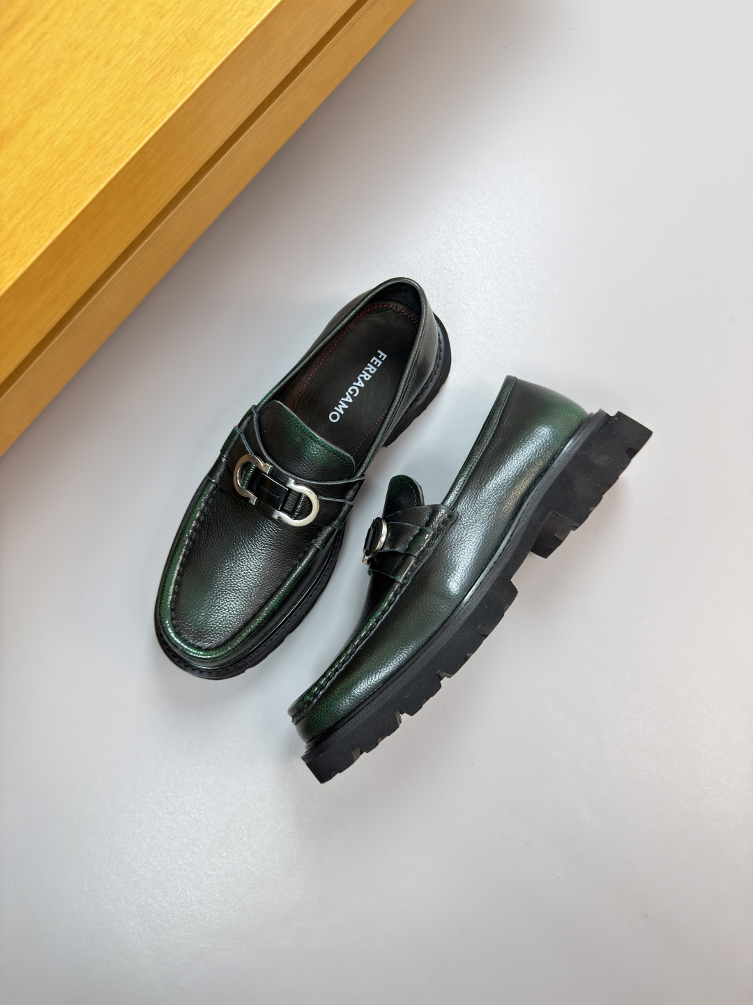 Ferragamo Style Leather Men's Shoes Men's Shoes Men's Shoes detail image 3 from source 783315