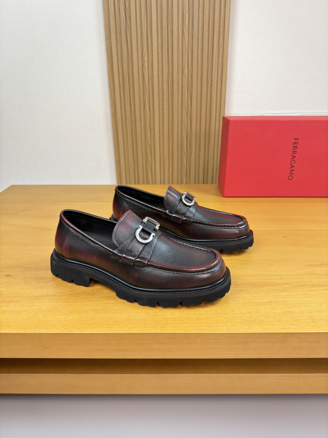 Ferragamo Style Leather Men's Shoes Lookbook Reference image 1