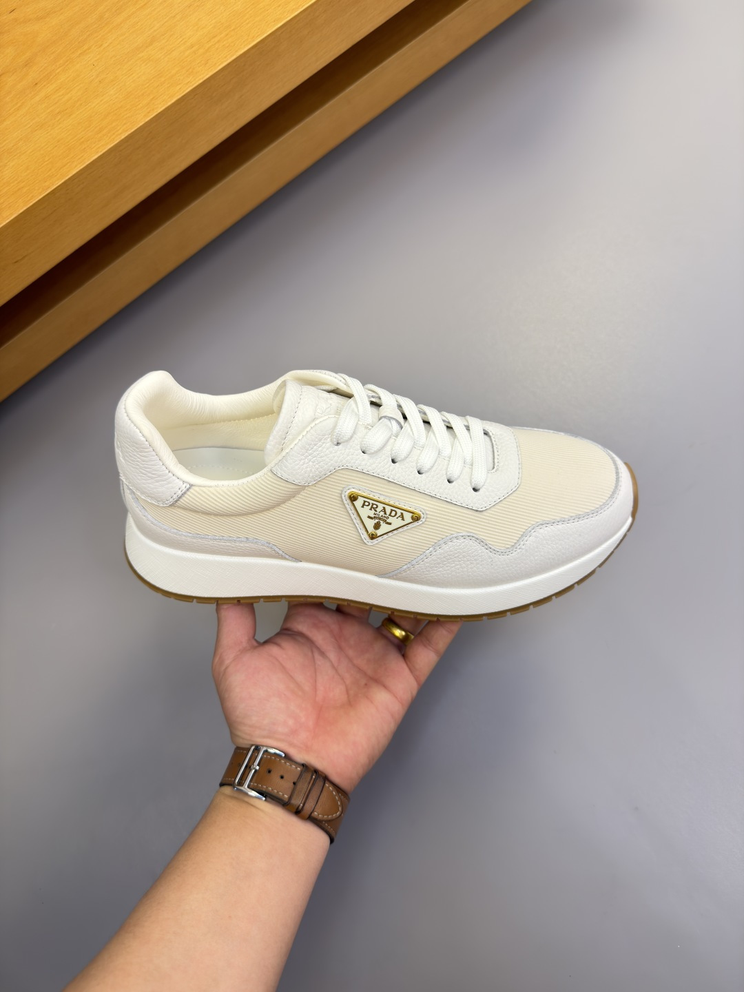 Prada Style Leather Men's Shoes style reference detail image 4 from source 782031