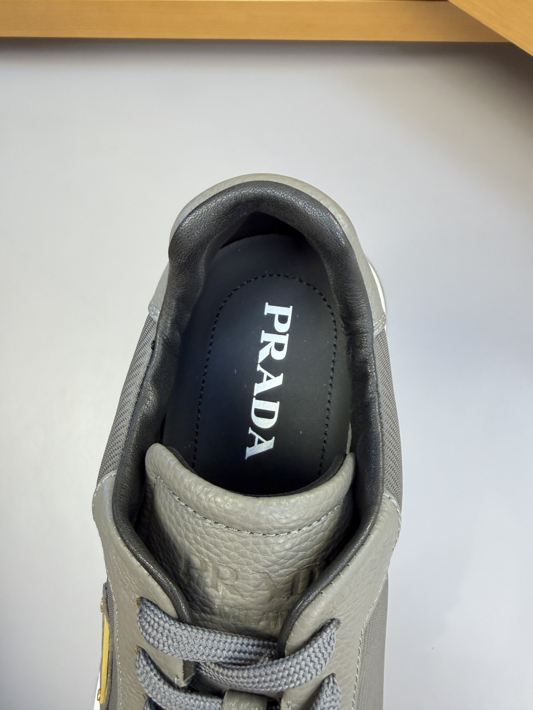 Prada Style Leather Men's Shoes style reference detail image 7 from source 782034