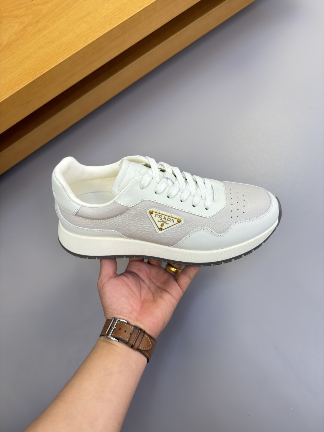 Prada Style Leather Men's Shoes style reference detail image 4 from source 782038