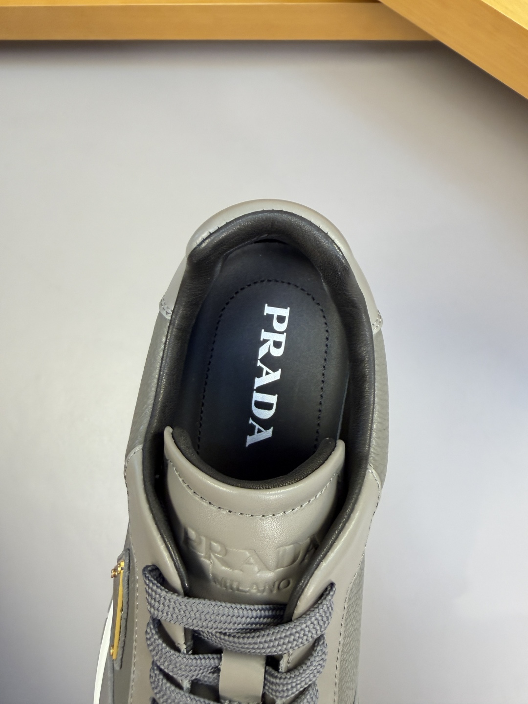 Prada Style Leather Men's Shoes style reference detail image 7 from source 782041