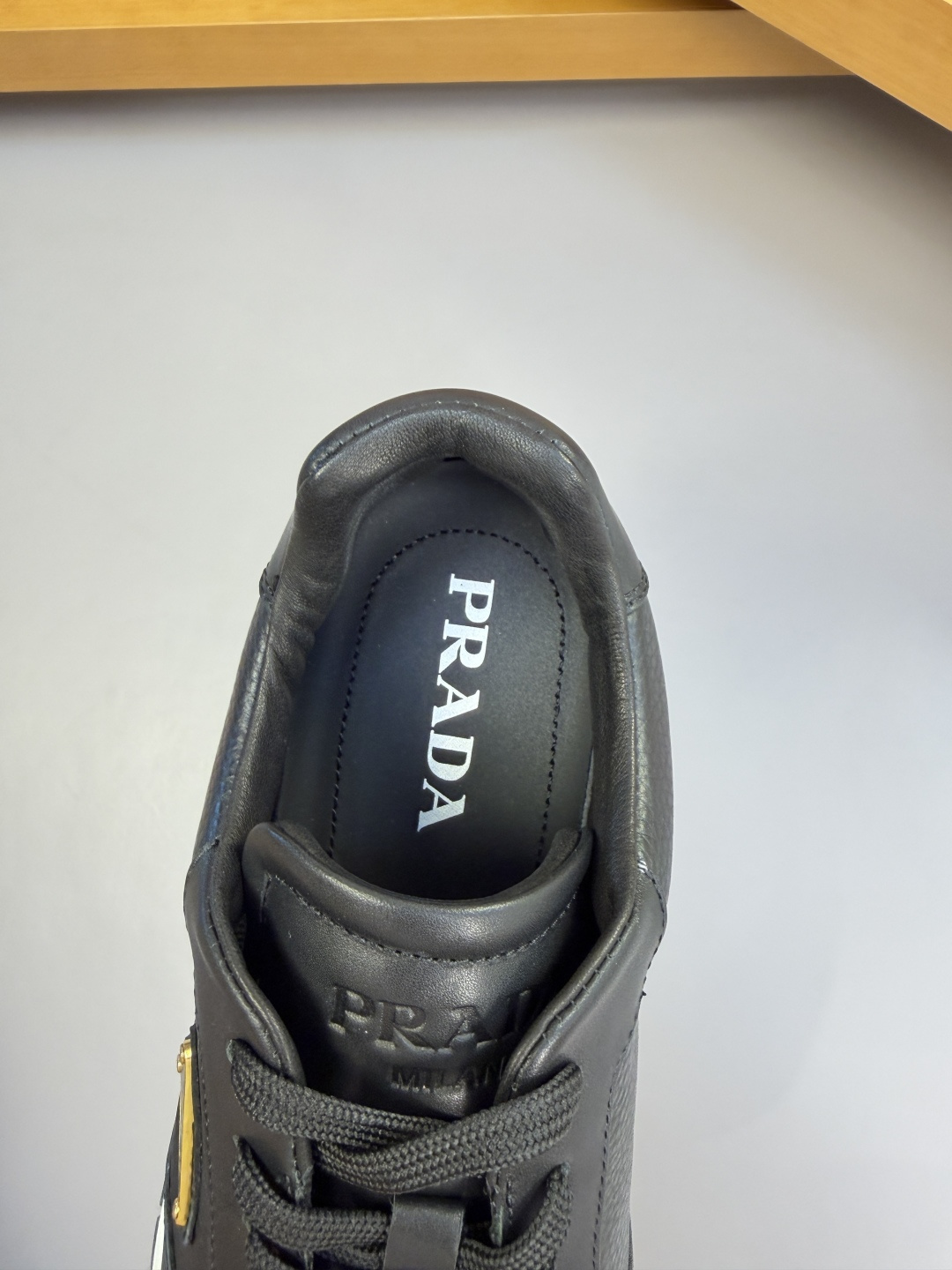 Prada Style Leather Men's Shoes style reference detail image 7 from source 782042