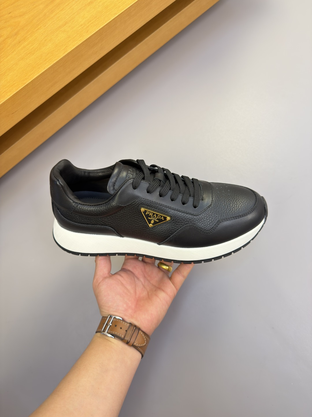 Prada Style Leather Men's Shoes style reference detail image 4 from source 782042