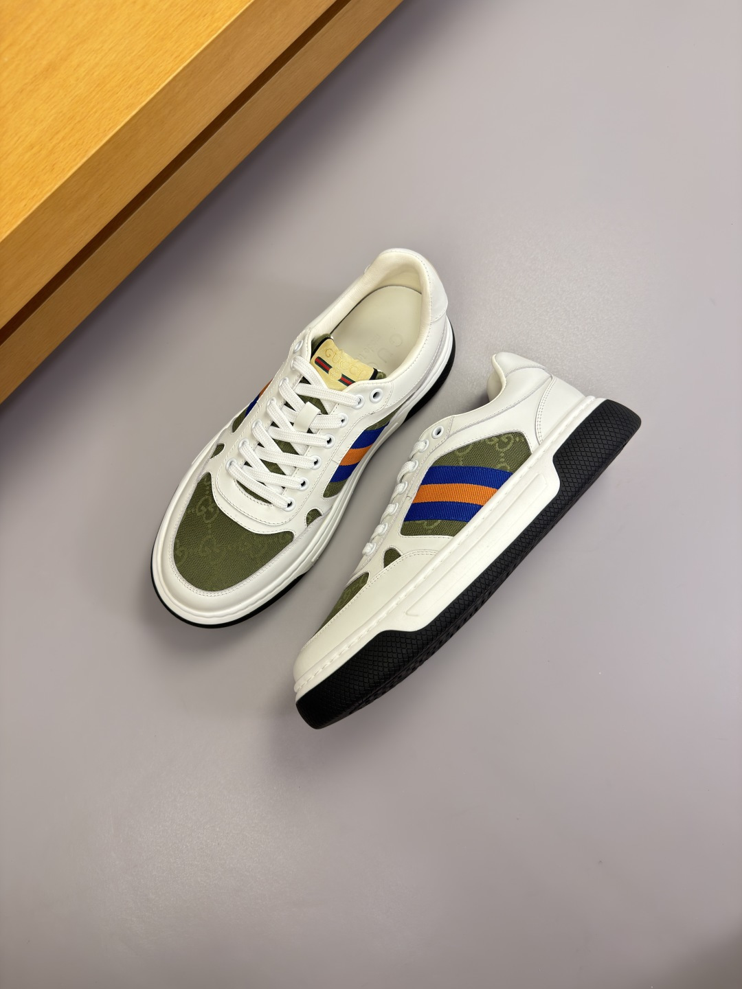 Gucci Style Leather Men's Shoes style reference detail image 3 from source 781400