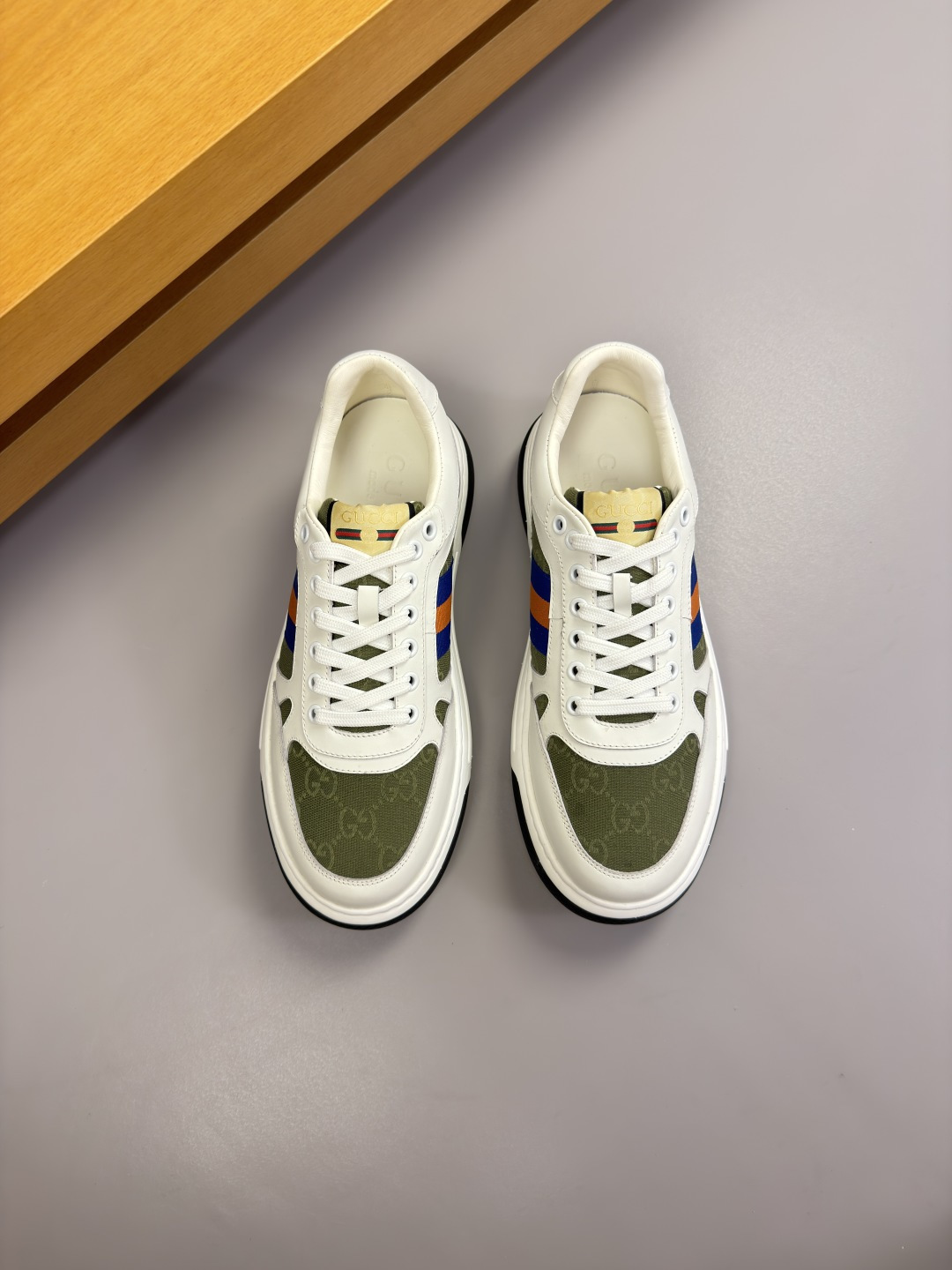 Gucci Style Leather Men's Shoes style reference detail image 2 from source 781400