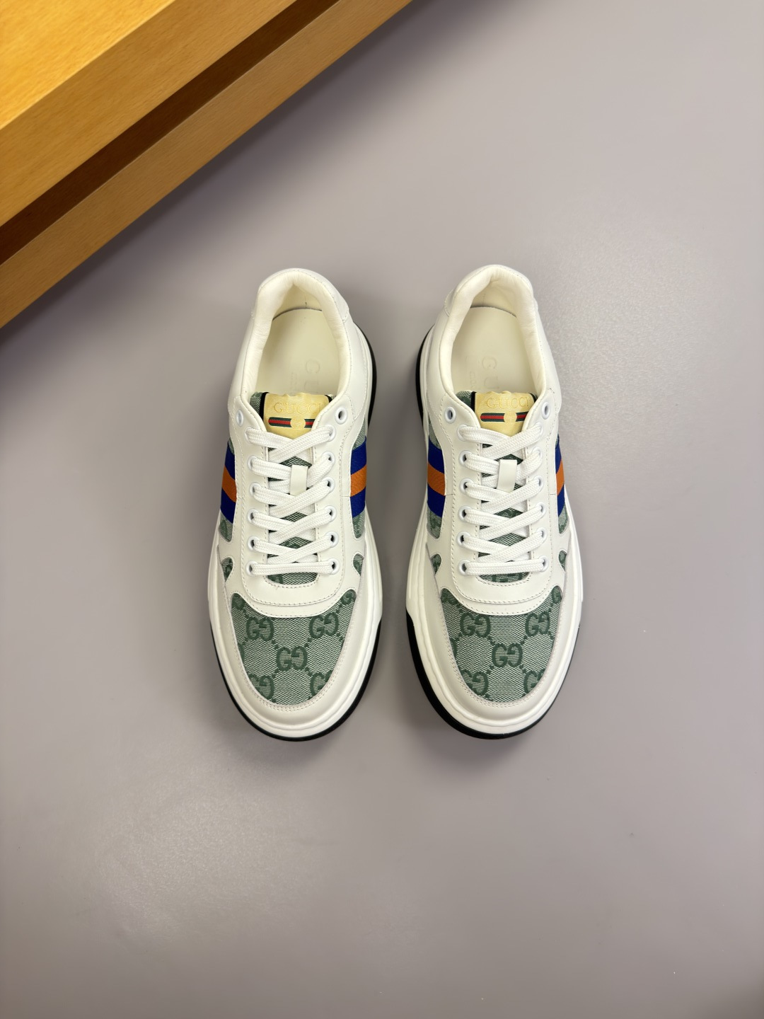 Gucci Style Leather Men's Shoes style reference detail image 2 from source 781401