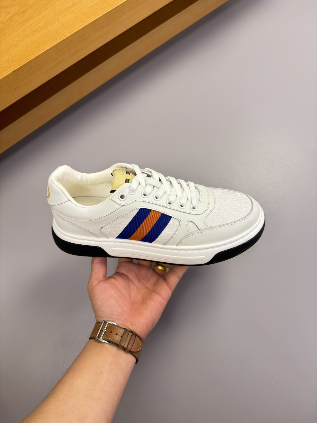 Gucci Style Leather Men's Shoes style reference detail image 4 from source 781402