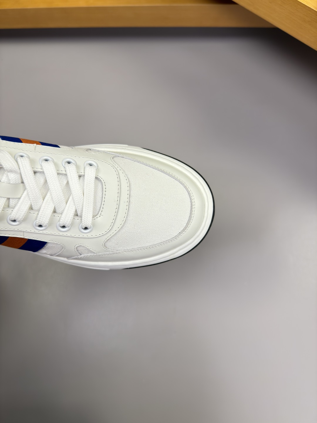Gucci Style Leather Men's Shoes style reference detail image 6 from source 781402