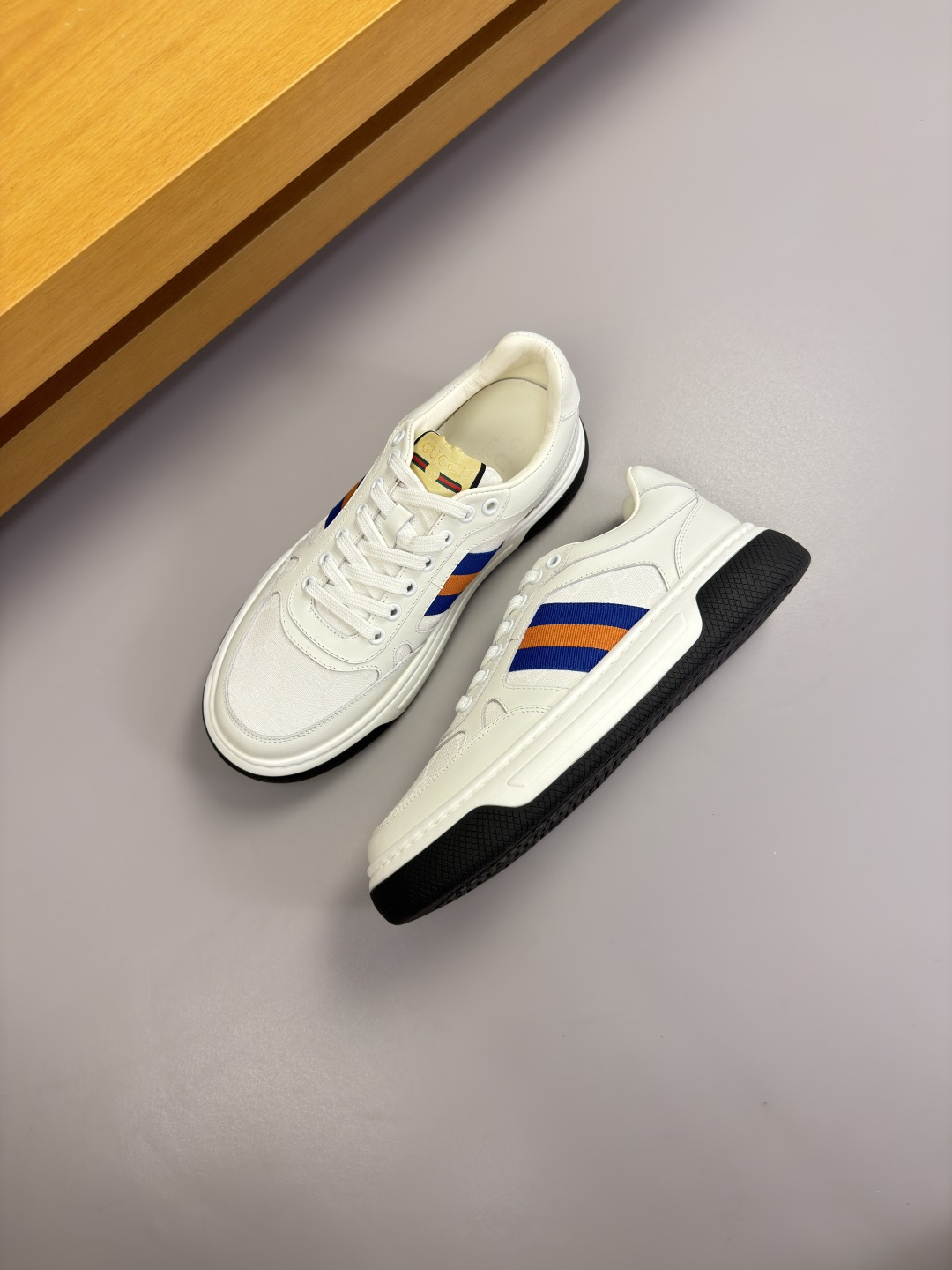 Gucci Style Leather Men's Shoes style reference detail image 3 from source 781402