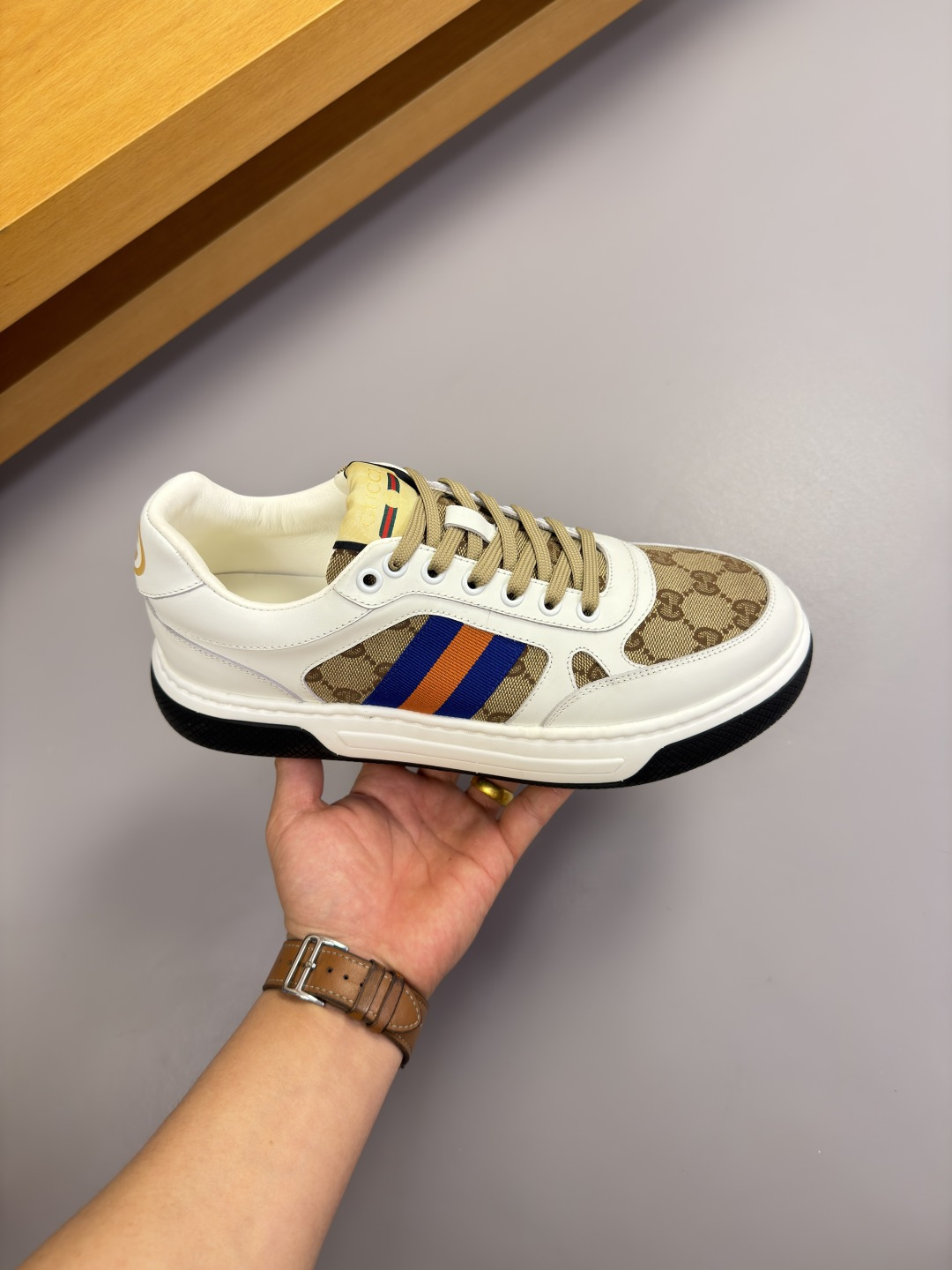 Gucci Style Leather Men's Shoes style reference detail image 4 from source 781403