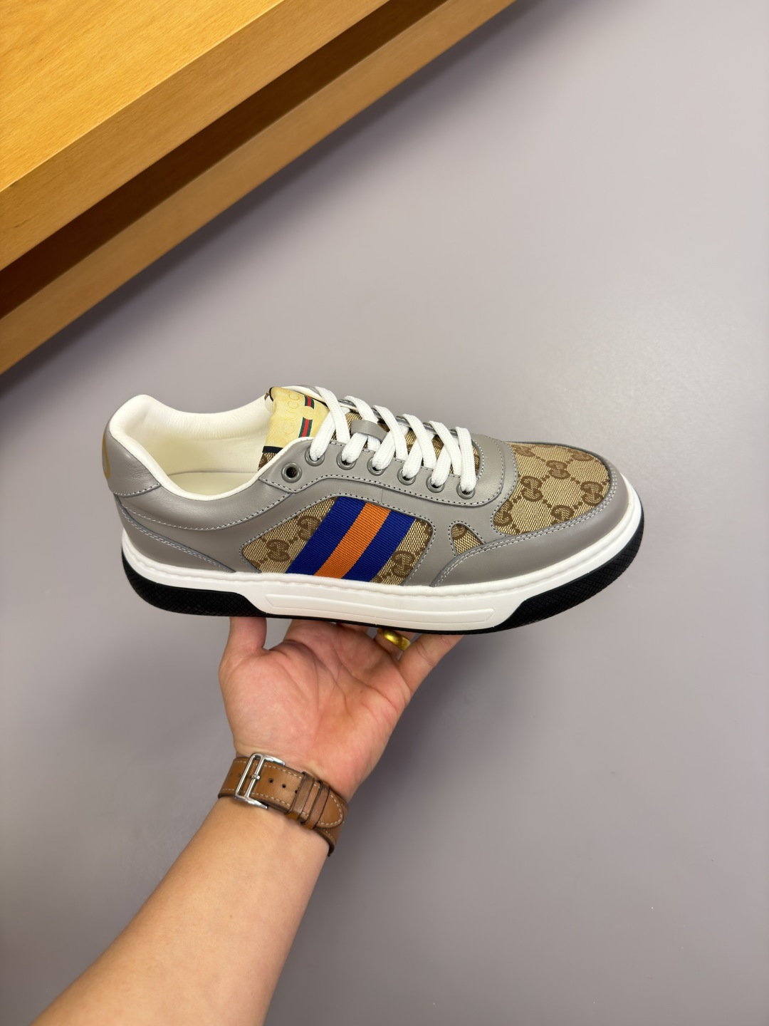 Gucci Style Leather Men's Shoes style reference detail image 4 from source 781405