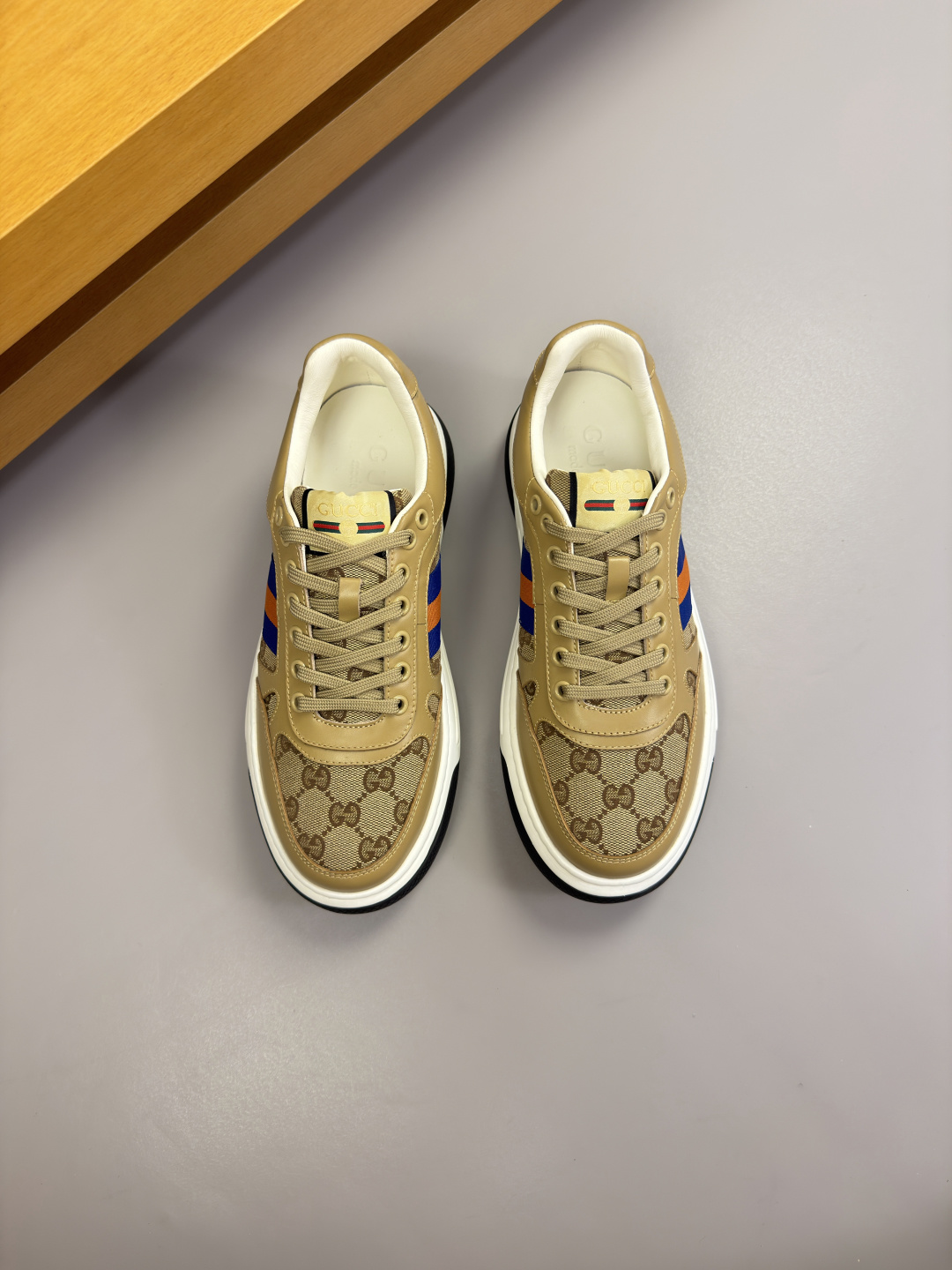 Gucci Style Leather Men's Shoes style reference detail image 2 from source 781406