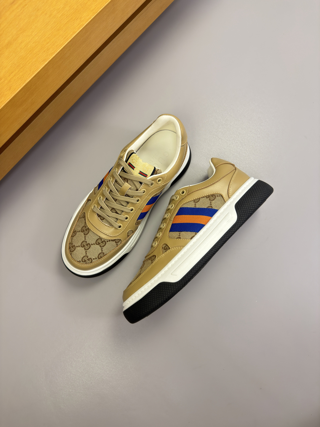 Gucci Style Leather Men's Shoes style reference detail image 3 from source 781406