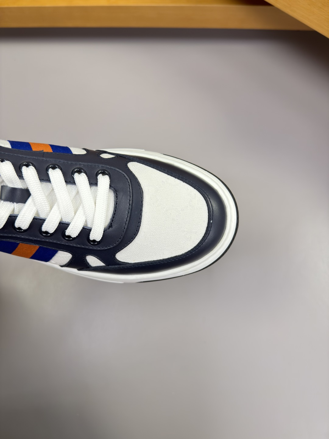 Gucci Style Leather Men's Shoes style reference detail image 6 from source 781409