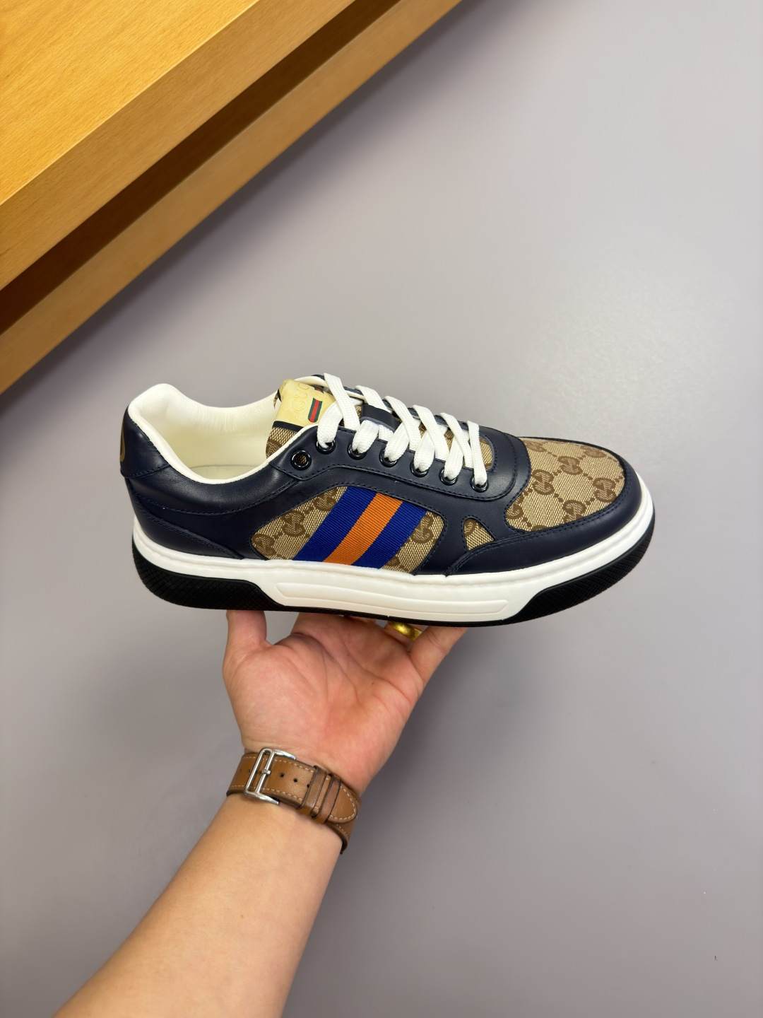 Gucci Style Leather Men's Shoes style reference detail image 4 from source 781410