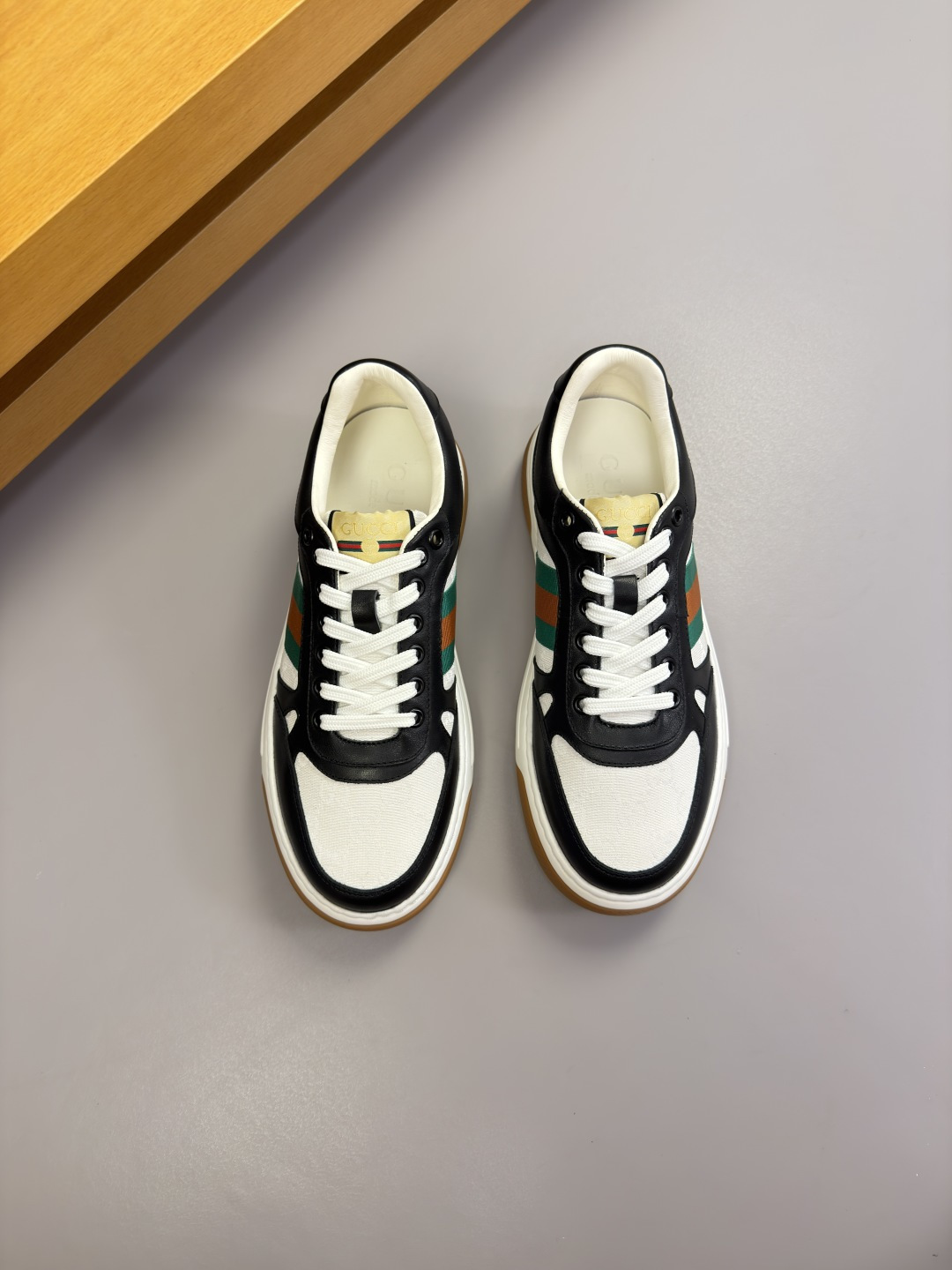 Gucci Style Leather Men's Shoes style reference detail image 2 from source 781411