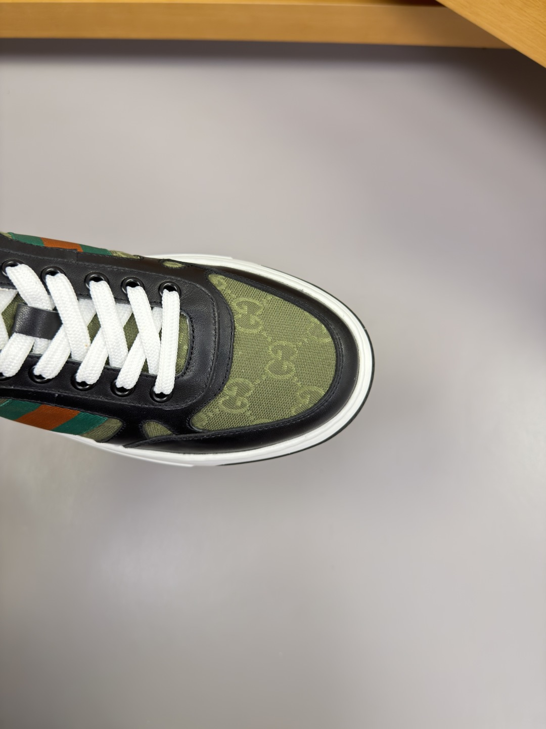 Gucci Style Leather Men's Shoes style reference detail image 6 from source 781412