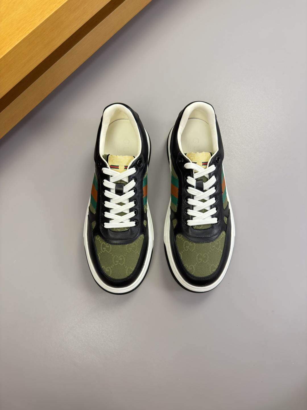 Gucci Style Leather Men's Shoes style reference detail image 2 from source 781412