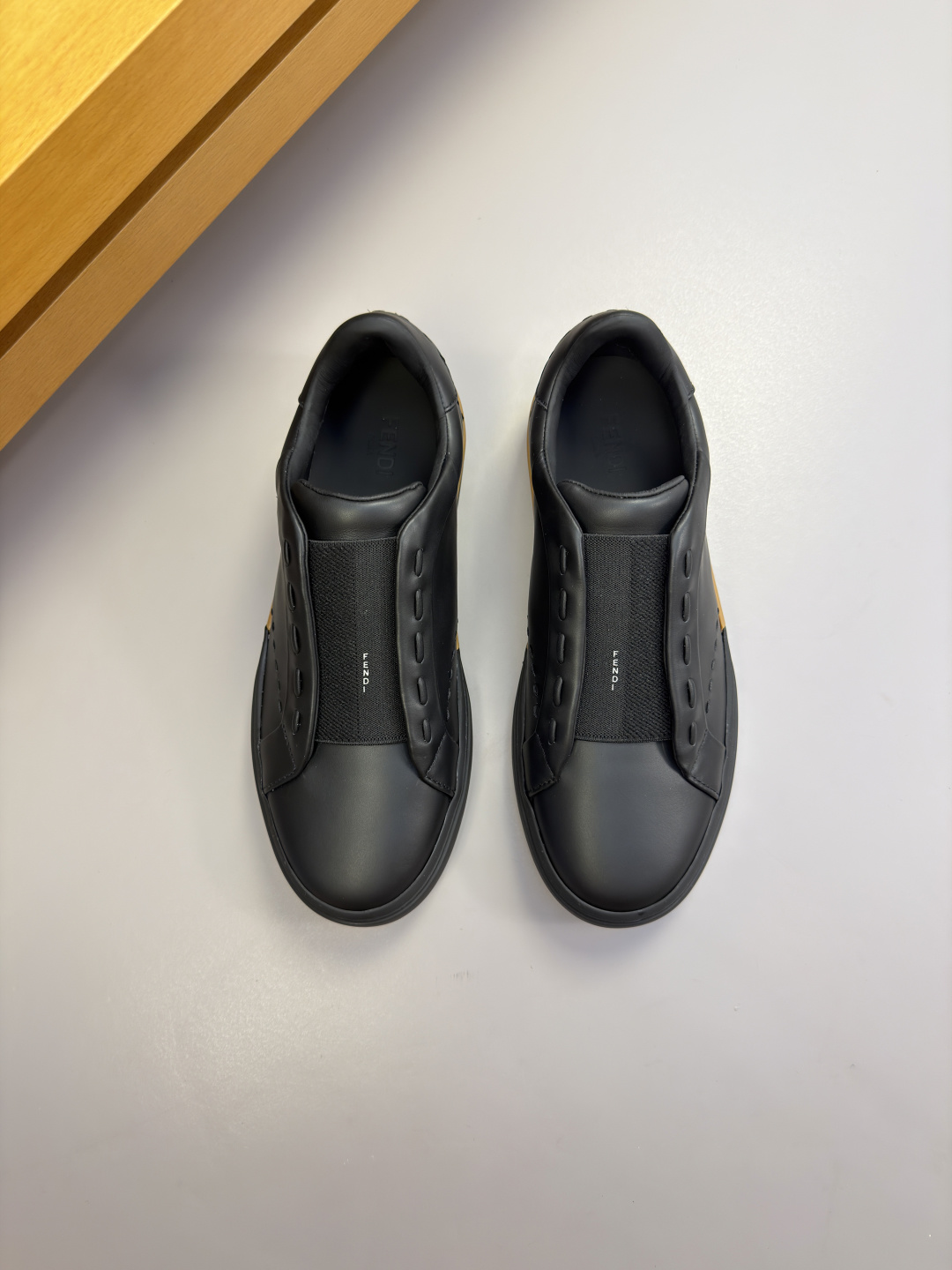Fendi Haute Couture Classic Luxury Leather Shoe Ref 2