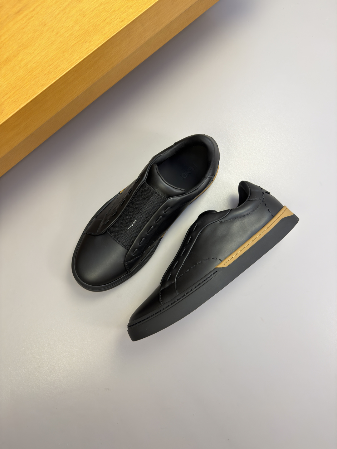 Fendi Haute Couture Classic Luxury Leather Shoe Ref 3
