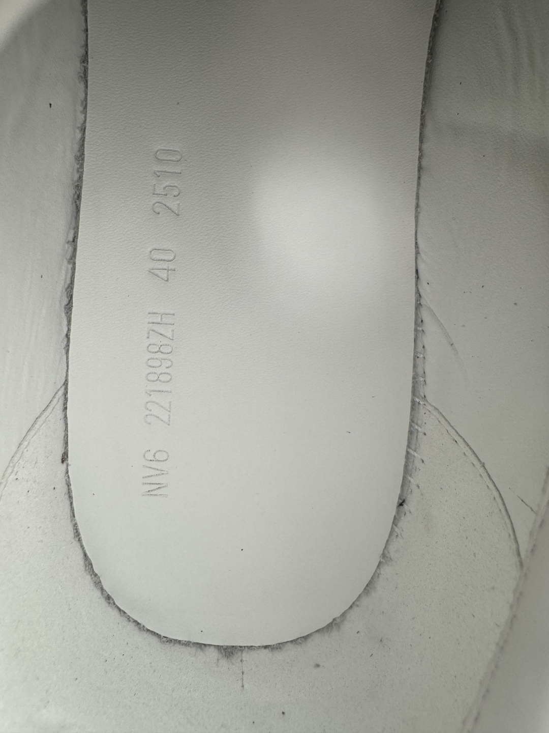NO:931488,L (hot-selling foreign trade product produced by Foshan's top manufacturer) HERMES Next 2026 latest model calfskin round toe lace-up 4.32cm low-cut lifestyle shoes with Mark thread throughout the shoe complex craftsman style imported leather production!  The best sole on the market!  The tooth marks and water chestnuts are clear and three-dimensional!  Produced with top imported raw materials!  Size:38 39 40 41 42 43 44 45 46 (excellent order price),,hermes,hermes,cowhide19860909L(佛山顶级大厂出品外贸爆款) HERMES 爱马仕 Next 2026最新款 小牛皮 圆头系带4.32cm 低帮 生活休闲鞋 全鞋穿Mark线 复杂工艺 男款 进口皮料生产！市面最顶级大底！齿痕菱角清晰立体！顶级进口原料生产！Size:38 39 40 41 42 43 44 45 46(订单价优),,hermes,hermes,cowhide,Men's shoes