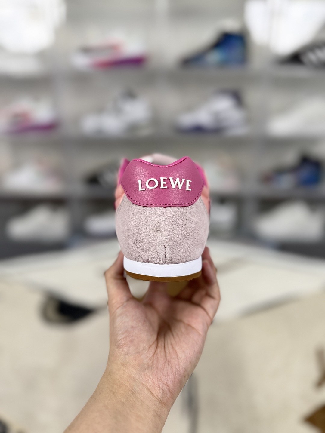 Loewe Ballet Runner 2.0 Pink Leather Sneakers Round Toe Lace-up Casual Shoes 4 cmp i1746109401162 6230 0 2