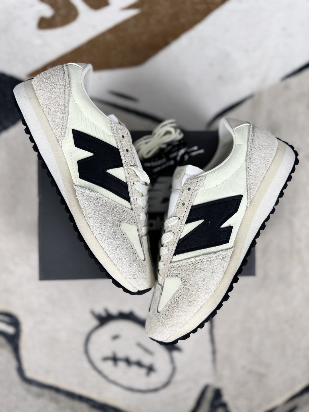 New Balance 471 Retro Running Shoes - Lightweight, Comfortable, and Stylish 6 cmp i1746732124031 2511 0 6