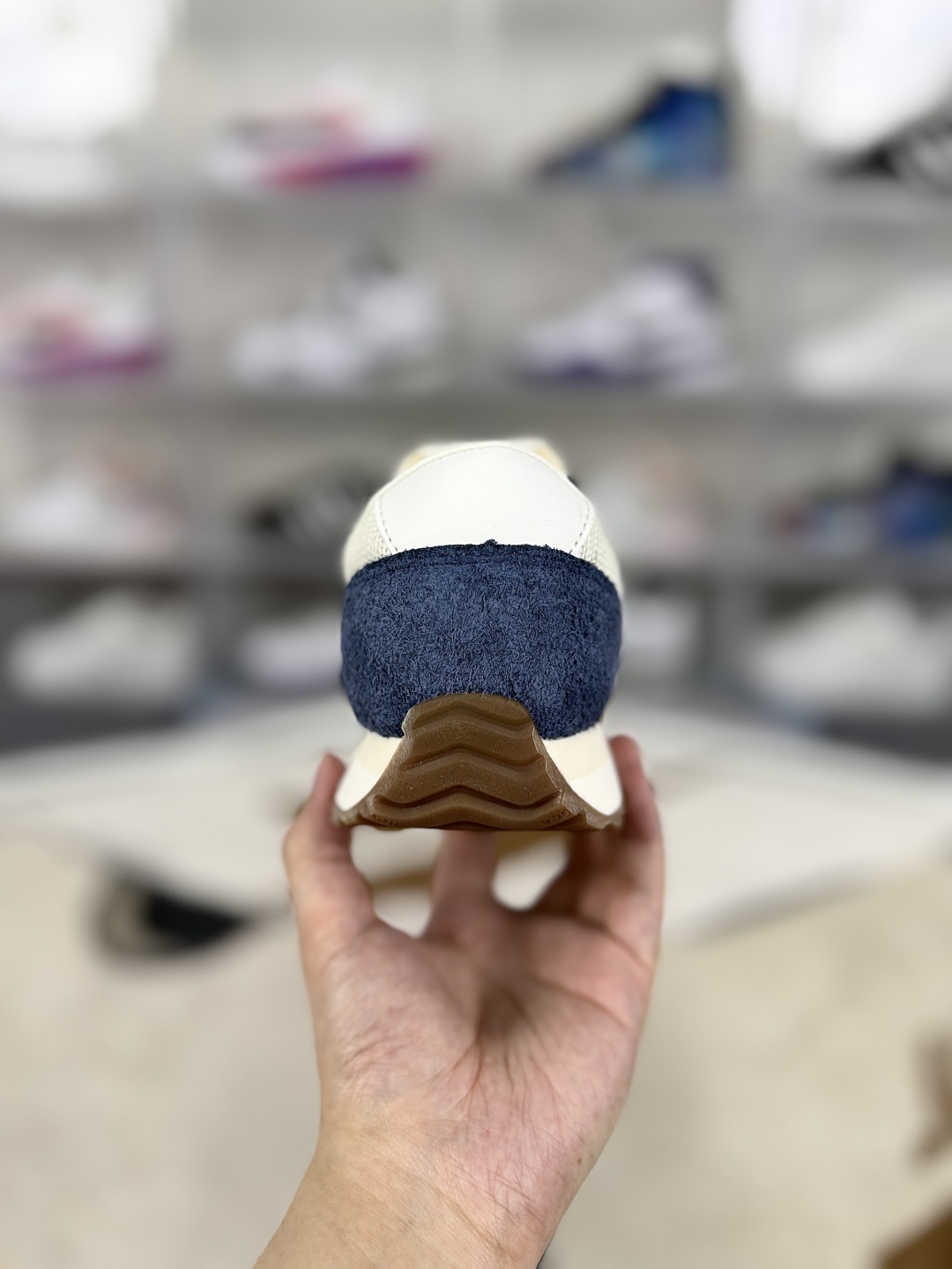 New Balance 471: Retro-Inspired Running Shoes for Everyday Comfort and Style 4 cmp i1746732165071 9016 0 2