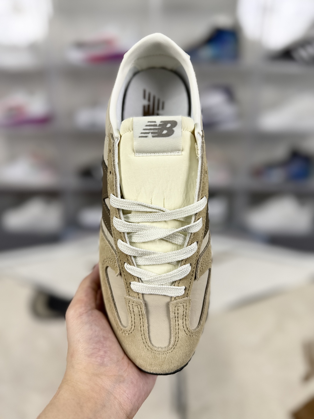 New Balance 471 Sneakers: Retro Style, Modern Comfort, and Lightweight Design 4 cmp i1746822107696 8431 0 3