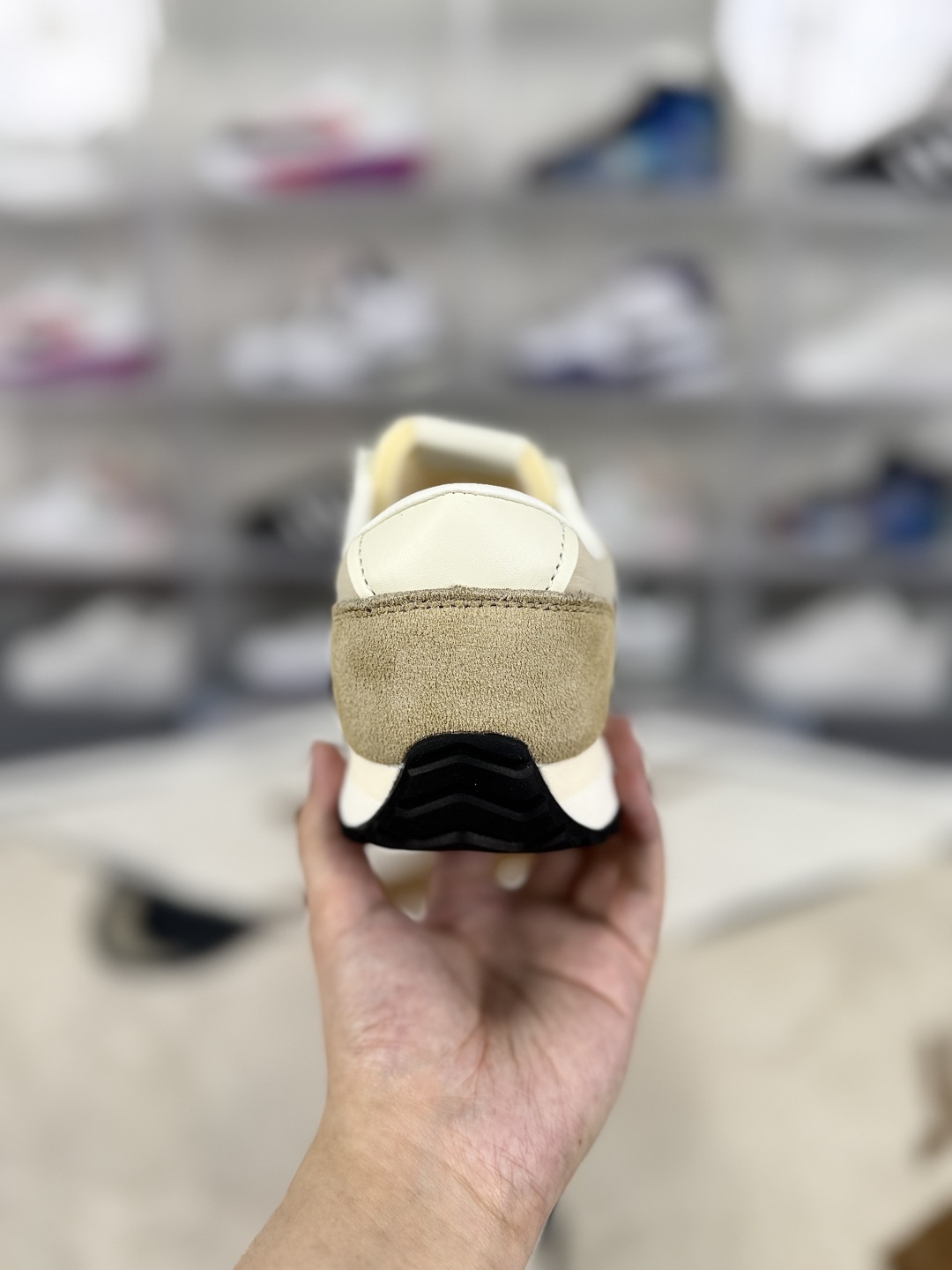 New Balance 471 Sneakers: Retro Style, Modern Comfort, and Lightweight Design 3 cmp i1746822125903 4768 0 2